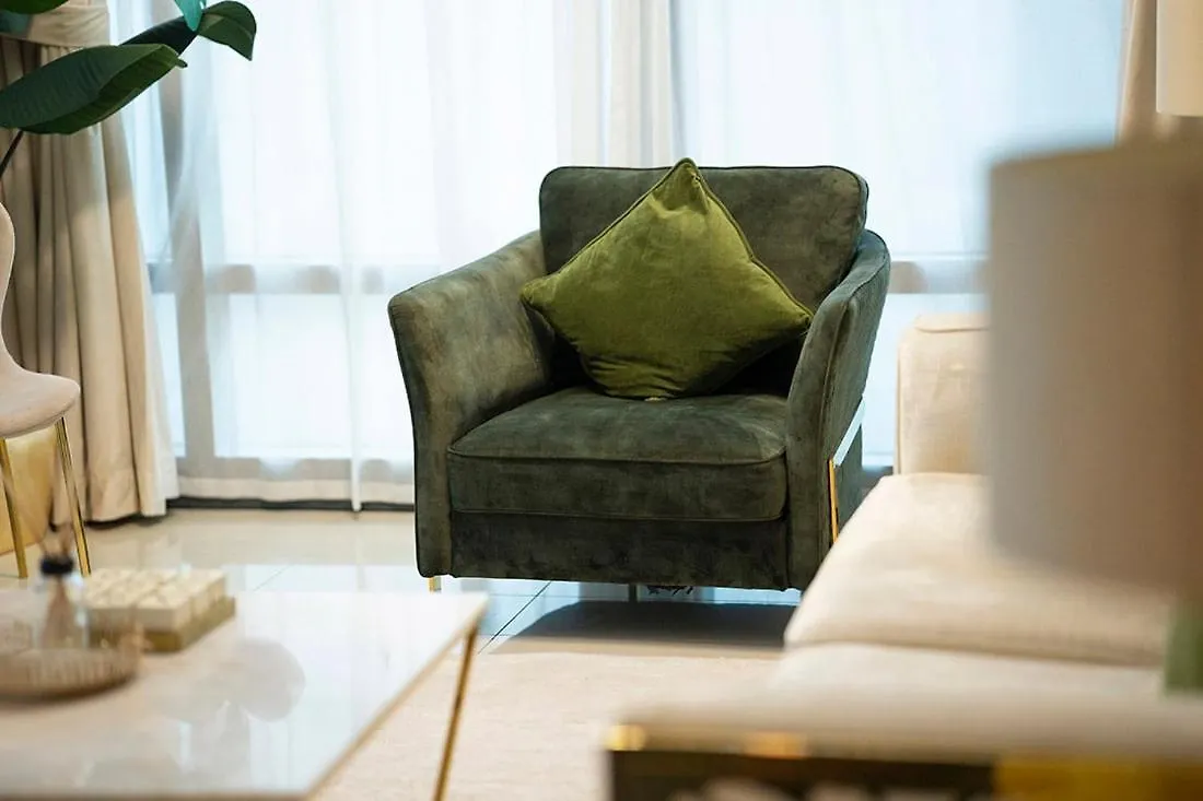 Apartment Aws Holiday Homes - On Top Of The World Dubai United Arab Emirates